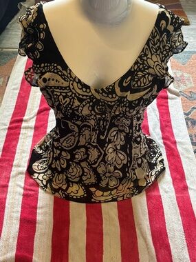 LOLA P BUTTERFLY SEQUIN TOP